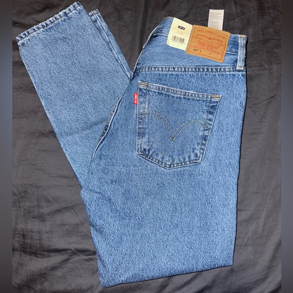NWT Levi’s 501 Skinny Distressed Medium Wash Jeans - Picture 5 of 5